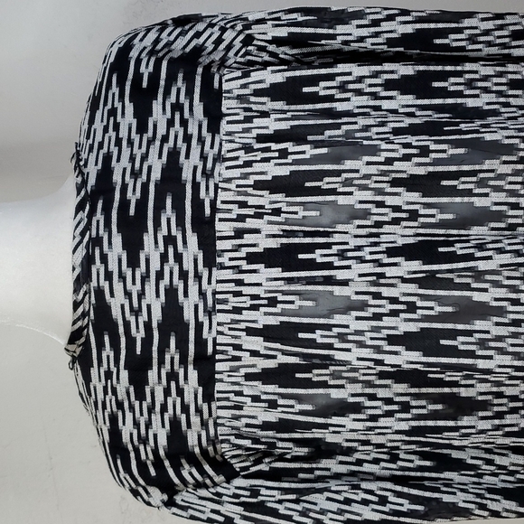 Isabel Marant Split-Neck Ikat-Print Blouse - Picture 13 of 16